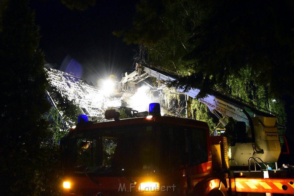 Grossfeuer Einfamilienhaus Siegburg Muehlengrabenstr P0622.JPG - Miklos Laubert